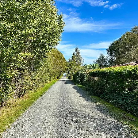 Colourful Near Middelfart 度假居 Voldby